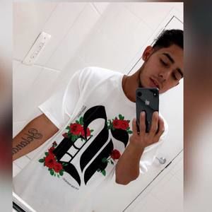 Meet your Posher, Cesar